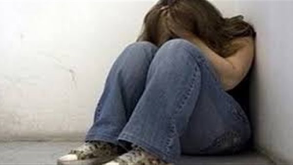 عارية في أحضان عشيقها .. التفاصيل الكاملة لفضيحة سيدة منشأة ناصر