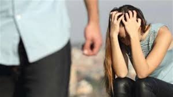 أنجبت من عشيقها ورمت طفلتها في الشارع .. حكاية سيدة خلعت زوجها العقيم 