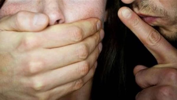 استدرجها للعمل كجليسة أطفال.. تفاصيل صادمة في اغتصاب سائق لطالبة بكلية الطب بالجيزة