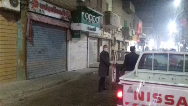 حملة ليلية بمدينة الصف على المقاهي والمحلات لرفع الاشغالات وغلق ملاهي مخالفة تجمع الأطفال | صور