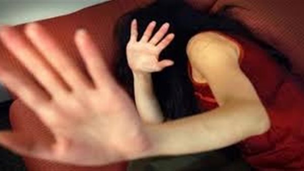 ضبطته مع عشيقته في وضع مخل .. اعترافات صادمة لقاتل والدته بالقاهرة