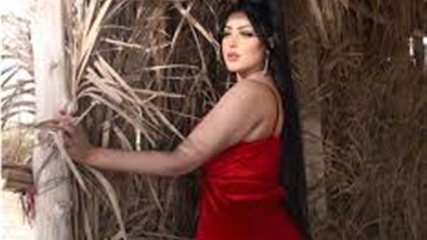 معقول .. وصلة رقص مثيرة لسلمى الشيمي | فيديو