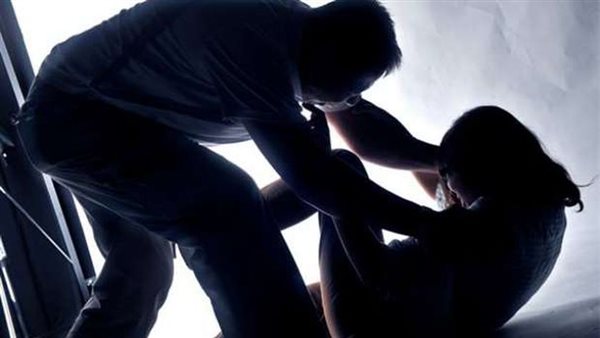 اغتصاب وحشي لعدة ساعات.. تفاصيل إقامة حفلة جنسية على جسد فتاة بمارينا