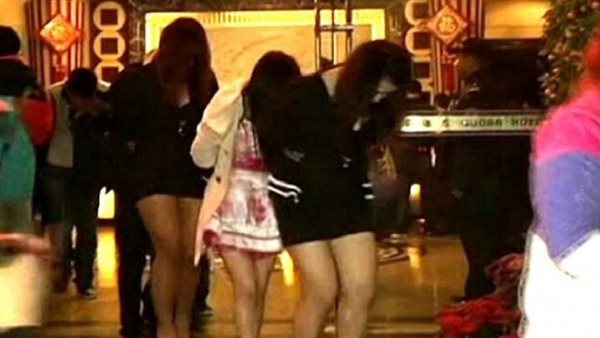 تروج لممارسة الدعارة بهذه الطريقة .. تفاصيل مثيرة عن شبكة دعارة قصر النيل