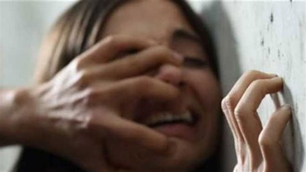 تفاصيل صادمة .. منقذة فتاة الساحل ضحية الاغتصاب الجماعي تكشف عن مفاجآت جديدة