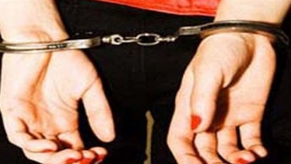 غارت من نفسها وفكرته بيخونها .. أغرب تصرف من زوجة مع زوجها