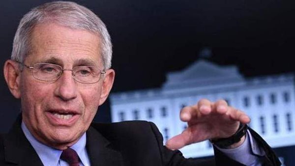 كبير خبراء الأمراض بأمريكا يكشف عن الحل الوحيد لوقف انتشار كورونا 