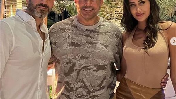 بعد انفصاله عن دينا الشربيني .. جدل جديد عن ارتباط عمرو دياب بمذيعة لبنانية