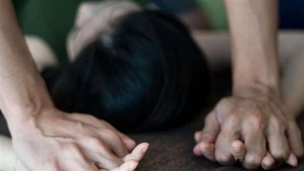 رقصت لهم عارية وعاشروها كرها 14 مرة.. تفاصيل صادمة جديدة في إغتصاب سكرتيرة فيصل 