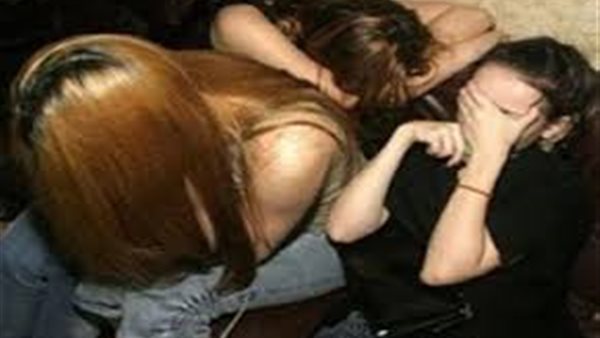 شغلانة بتكسب.. اعترافات مثيرة للمتهمة بتأسيس شبكة لممارسة الرذيلة بالقاهرة