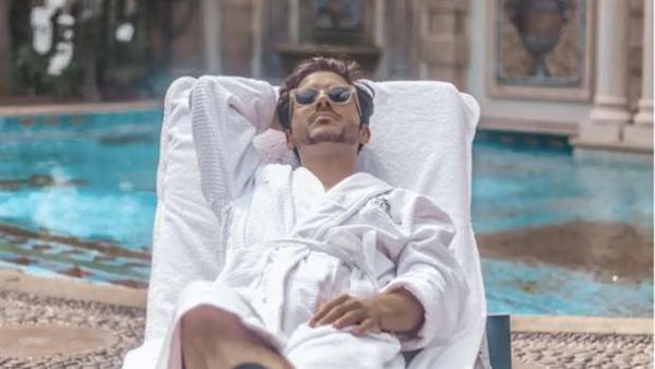 مقابل انه ينام وبس ..شاب يحصل على ربع مليون جنيه في 6 ساعات