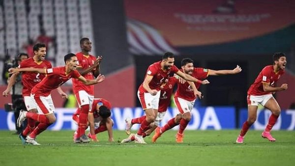 انتم مرضى ومبتفهموش.. حسام غالي ينفعل على الهواء ويهاجم المشككين في إنجاز الأهلي 