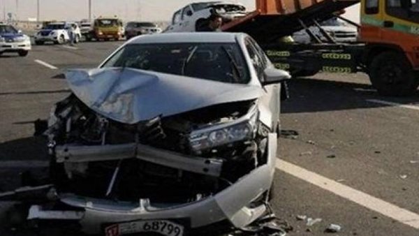 حادث بشع.. عربية نقل تدهس 5 سيارات | فيديو