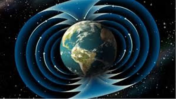 صدمة قاتلة ..الأرض تفقد 9% من مجالها المغناطيسي في كارثة لم تحدث منذ 42 ألف عام | شاهد