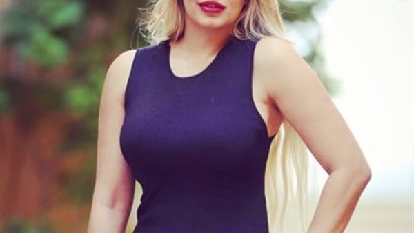 بعد أزمة البوكسرات وفرجاني ساسي.. القصة الكاملة لوقف المذيعة مي حلمي 