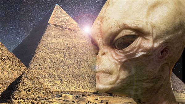 أهرامات وكائنات غريبة.. إنجاز ناسا التاريخي يعيد وثيقة سرية إلى السطح | فيديو