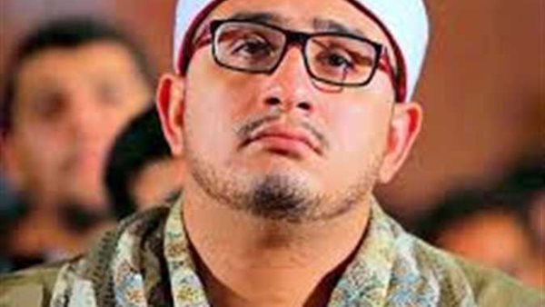 بعد ادعائه رؤية الذات الإلهية .. أول تحرك من نقابة القراء ضد محمود الشحات أنور