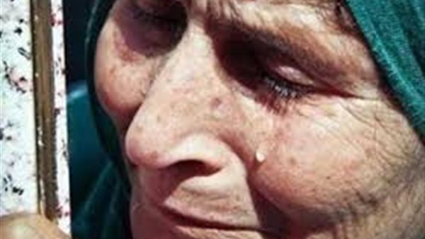 أبناء آخر زمن.. محمود يضرب أمه وأباه بشكل بشع في الدقهلية والسبب صادم