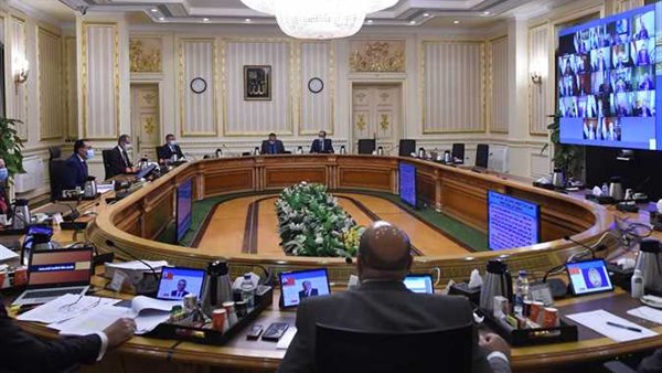 أون لاين وبدون أبحاث..الحكومة تعلن موعد أول امتحان للطلاب | فيديو