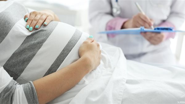 تفاصيل مثيرة لا تصدق.. مغامرات الطبيب المزيف مع السيدات في عيادة النساء والتوليد 