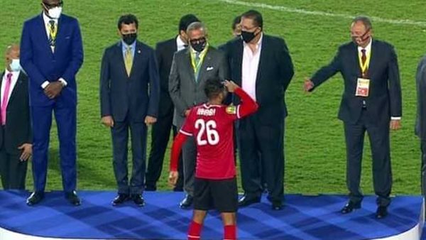 لن تتوقع ما فعله ..الخطيب يعلق على أزمة كهربا ويوجه رسالة قوية لموسيماني 