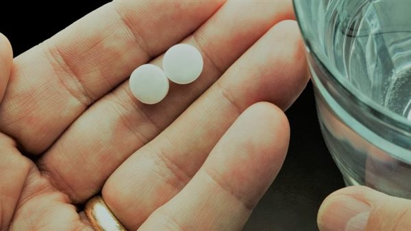 نتائج عكسية وآثار سلبية.. لا تتناول الدواء بهذا المشروب أبدًا