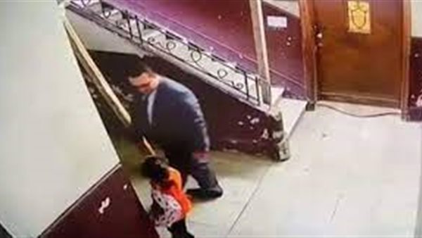 أغراها بجنيه.. معلومات صادمة عن طفلة المعادي ضحية التحرش