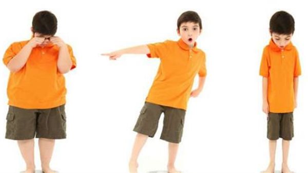 كيف يمكن علاج حب الأطفال للسكريات؟..استشاري تغذية يوضح الأمر في 