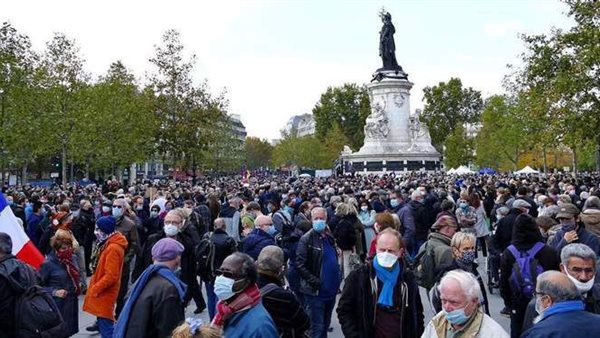 الكذبة القاتلة.. طفلة تضع العالم على حافة الحرب بشائعة عن النبى محمد 