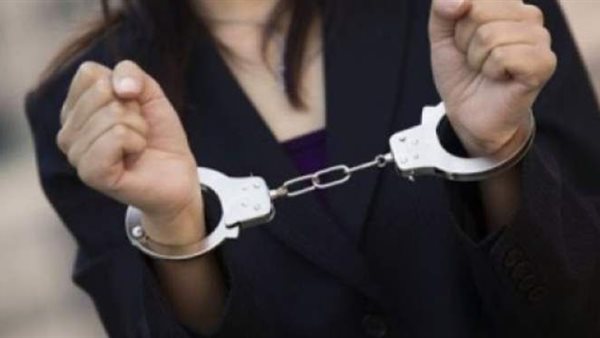 بسد جوع ابني.. اعترافات صادمة لأم استغلت طفلها في سرقة سوبر ماركت بالمعادي