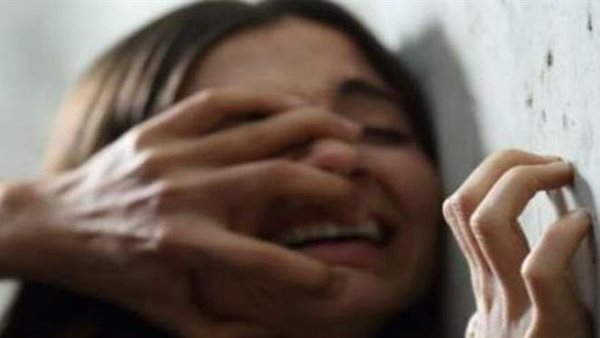 تفاصيل مثيرة.. محامي تحرش بطفلة في العمرانية وحاول اغتصابها وهذا ما فعله الأهالي 