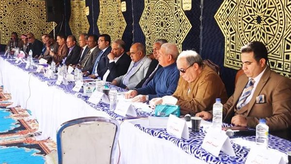 الكفن ينهي خصومة ثأرية دامت خمس سنوات بين عائلتي ناجي وعبود بحلوان بحضور الجهات الأمنية ونواب البرلمان | شاهد