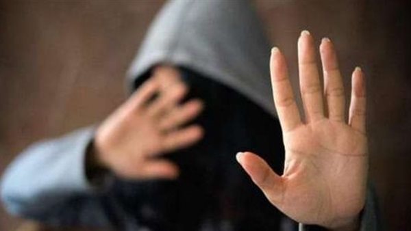 محدش يقول مريض نفسي.. فتاة تصور جريمة تحرش بها في الإسكندرية | فيديو 