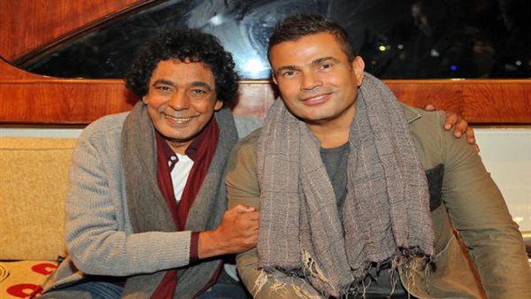 مفاجآت الكينج..محمد منير يعلن انتماءه الكروي وأسرار عمرو دياب