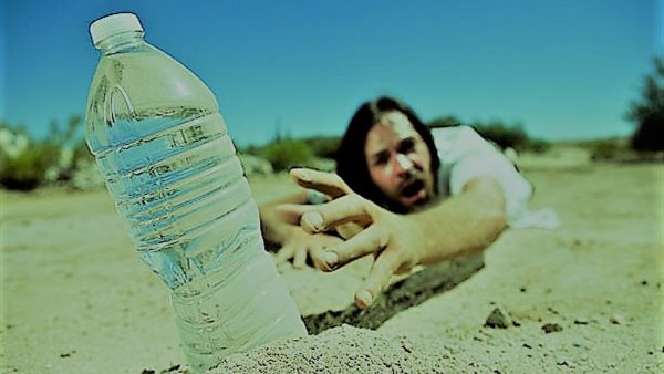 لن تتوقعها..5 أسباب لشعورك بالعطش طوال الوقت