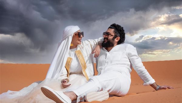 البلوجر هايدي الكسابي تحتفل بذكري زواجها على الطريقة السعودية | شاهد