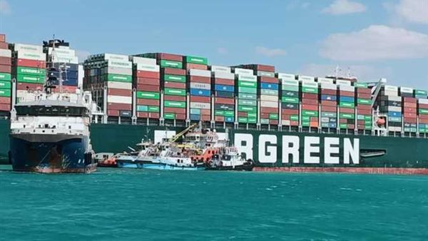 الحكومة تحسم الجدل..هل تأثرت أنفاق قناة السويس بأعمال التكريك حول السفينة الجانحة؟ 