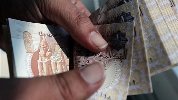 البنك المركزي يحسم الجدل..حقيقة إلغاء الجنيه الورقي 