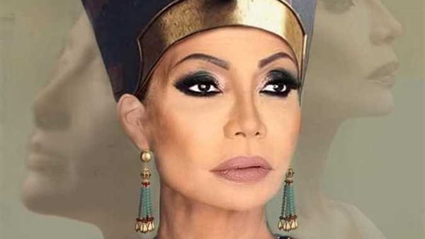 فاجأت الجميع.. أول رد من سوسن بدر بعد الجدل المثار لعدم اختيارها فى موكب المومياوات الملكية