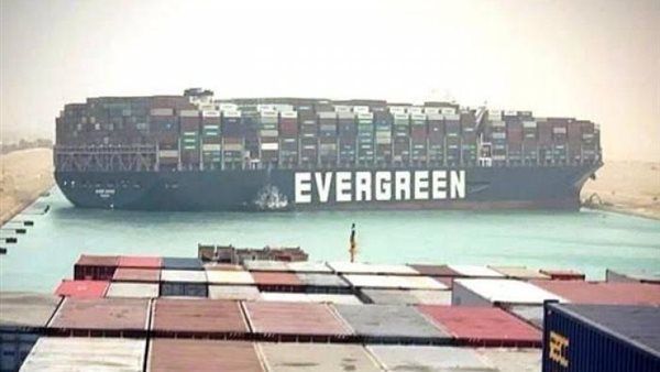 أول تعليق من أمريكا على نجاح تعويم السفينة الجانحة في قناة السويس