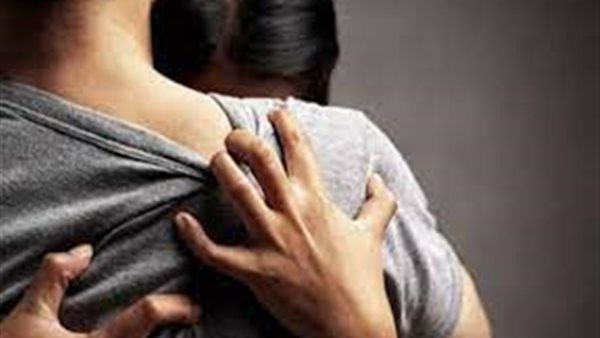 مكالمات ساخنة وعلاقة محرمة.. تفاصيل صادمة عن فضيحة ممرضة بورسعيد | شاهد