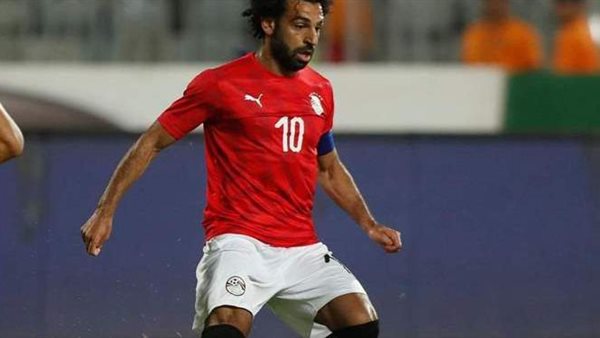 لهذا السبب .. محمد صلاح يغادر استاد القاهرة غاضبا