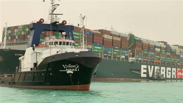 رجال قناة السويس ابهروا العالم .. كواليس إنقاذ السفينة العملاقة في 6 أيام