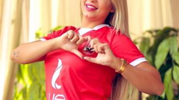 أسرار تعرض لأول مرة.. من هم الـ 4 لاعبين الذين طلبوا الزواج من مي حلمي ؟ | فيديو