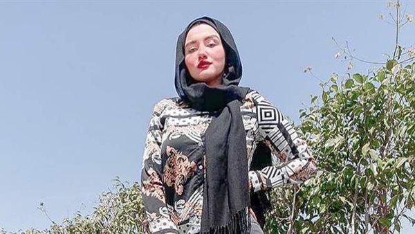 غير متوقع.. قرار مفاجئ من المحكمة ضد حنين حسام في محاكمتها بالإتجار بالبشر 