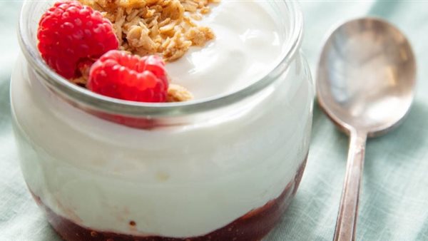 في رمضان .. ماذا يحدث لجسمك عند تناول الزبادي يوميًا؟