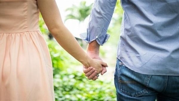 الإفتاء تحسم الجدل وتوضح ..كفارة جماع الزوجين في نهار رمضان