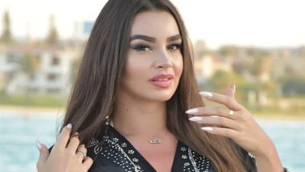 ربنا يرحمنا..غضب كبير بعد جلسة تصوير للراقصة جوهرة داخل مسجد | شاهد