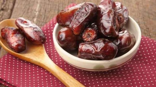 فوائد مذهلة.. لن تتخيل ماذا يحدث للجسم بعد تناول 3 تمرات يوميا في رمضان