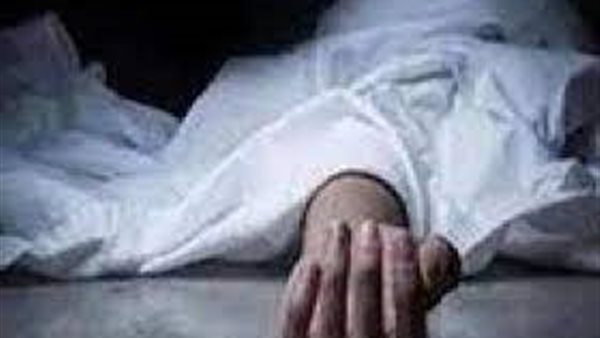 وضعت جثتها في حقيبتين.. فتاة تقتل صديقتها بطريقة بشعة ثم تتصل بعائلتها | شاهد